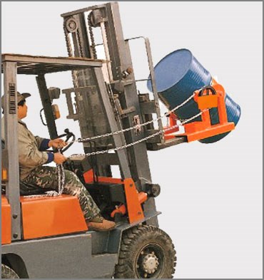 倒桶機具